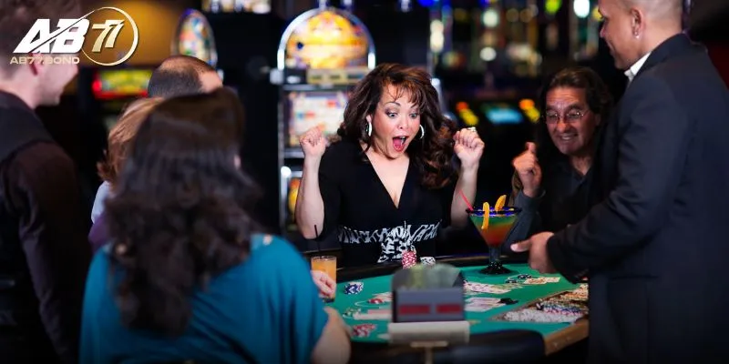 Blackjack: Luật Chơi, Cách Chơi Và Kinh Nghiệm Để Thắng Lớn AB77 4 Cách chơi Blackjack