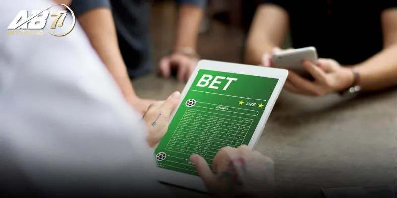 Những đóng góp đầu tiên của tác giả tại AB77